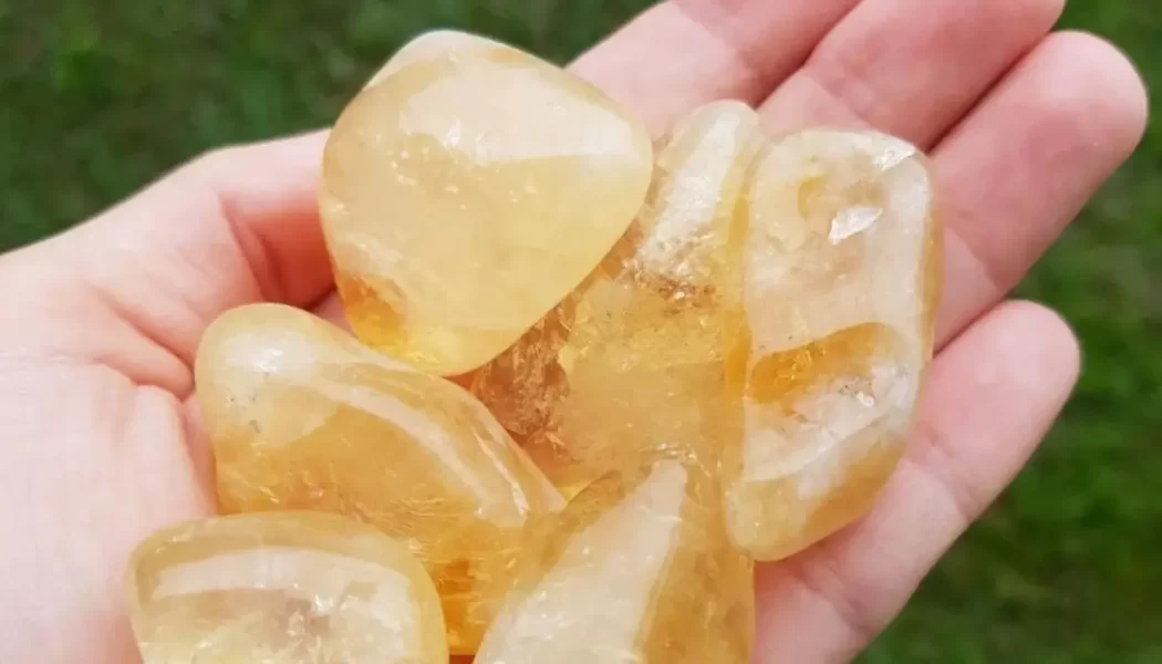 15 Pedras preciosas incríveis e seus significados revelados 13 citrino